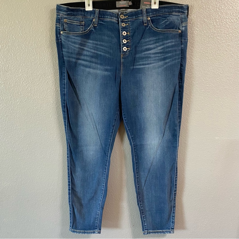 Torrid Bombshell Jeans Size 22S Short Inseam Ankle Blue High Waist Button Fly